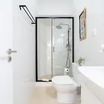 4 Bedroom House With Garden Parking In Benfica Vakantiehuis