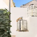 펜션 4 Bedroom House With Garden Parking In Benfica