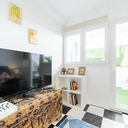 Charming 4-bedroom House With Terrace Tatil Evi *